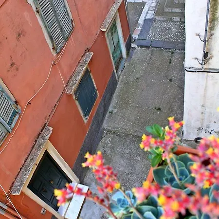 Corfu Old Town 100m2 *