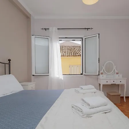 Corfu Old Town 100m2 Apartment *